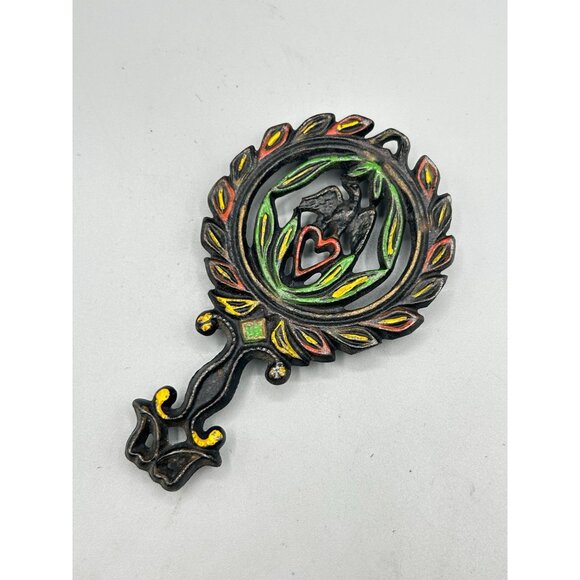Vintage Wilton Painted Eagle Heart Trivet Small Collectible Trivet Cast Iron - Picture 2 of 8